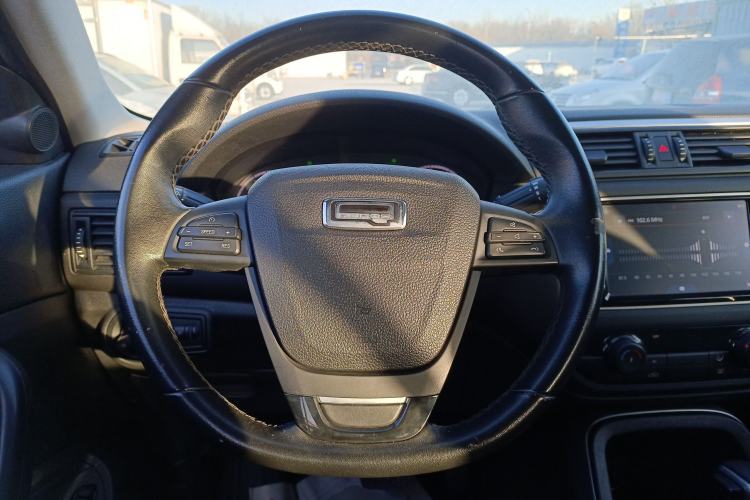 Used Qoros 5 2018 Revised Version 1.6T Automatic Leading Edition
