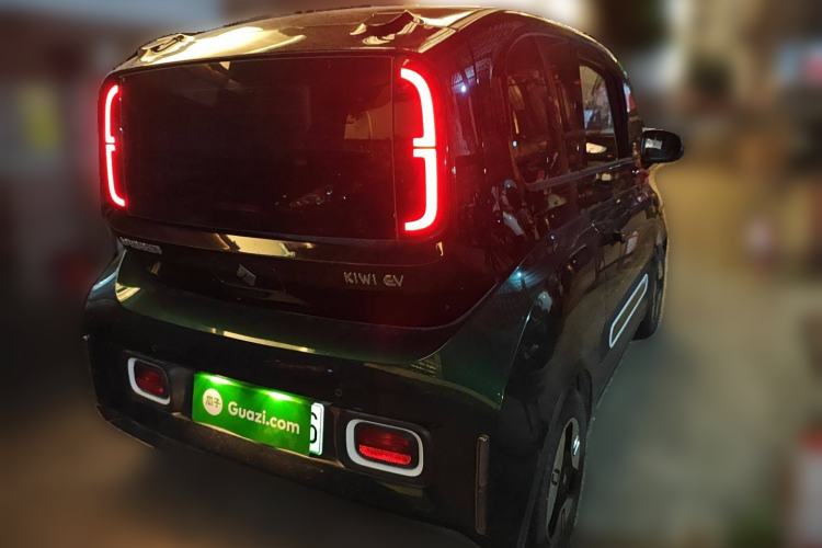 Used Baojun KiWi EV 2022 Artist Lite Edition Lithium Iron Phosphate
