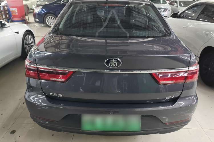 Used BYD Qin New Energy 2019 High-Range Luxury Model
