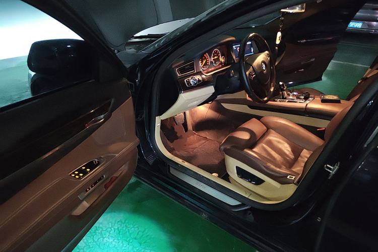 Used BMW 7 Series 2011 730Li Elegant Model
