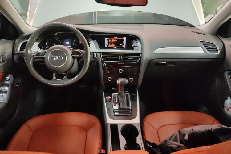 Used Audi A4L 2016 35 TFSI Automatic Standard Model Center Console