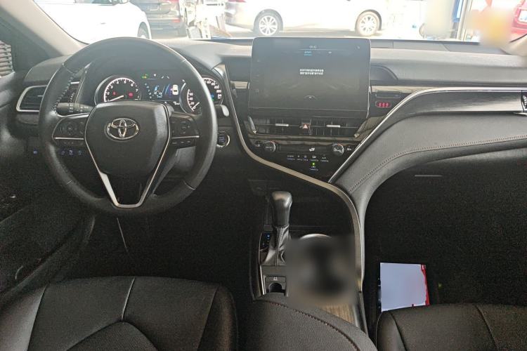 Used Toyota Camry 2021 2.0G Luxury Edition
