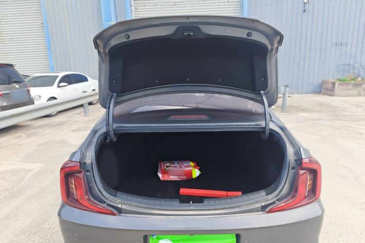 Used Hyundai Mistra 2021 1.8L CVT GLX Elite Edition
