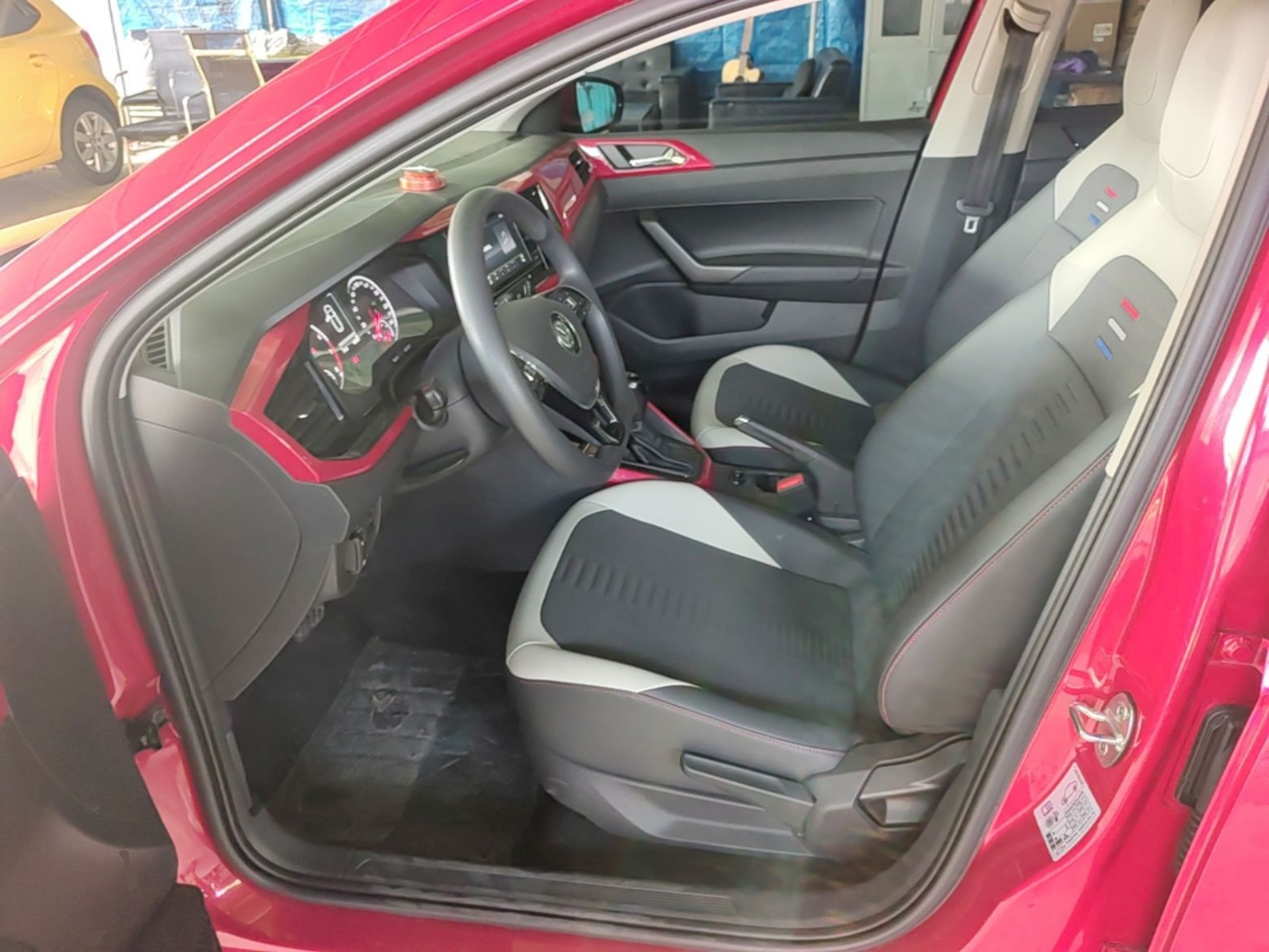 Interior delantero