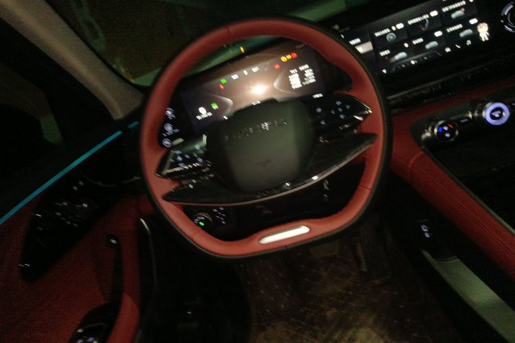 Used EXEED Stellar 2023 400T Two-Wheel Drive Comfort Flyfish Edition
