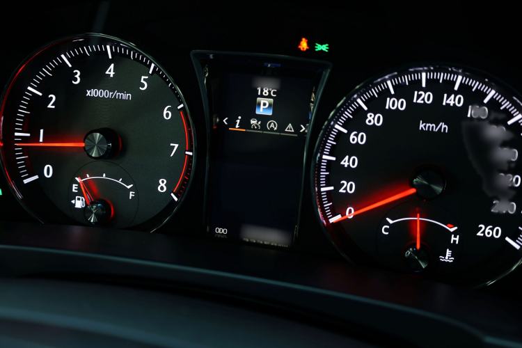 Used Toyota Crown 2017 2.0T Sport Edition Instrument Cluster