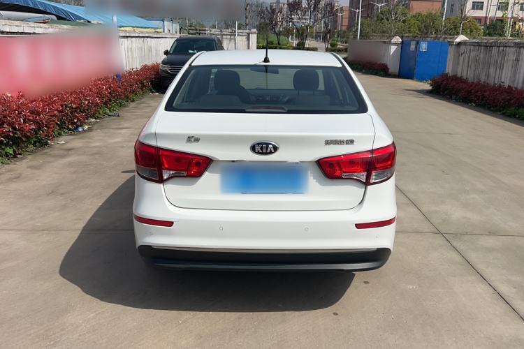 Used Kia K2 2015 Sedan 1.4L MT GLS
