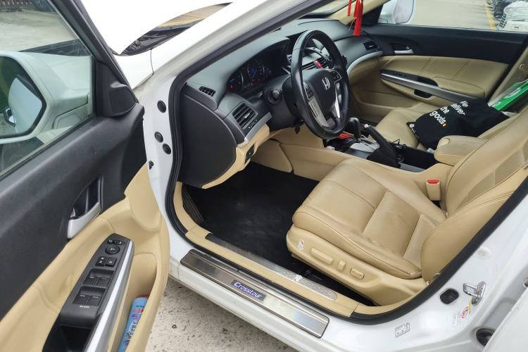 Used Honda Crosstour 2012 2.4L Luxury Edition