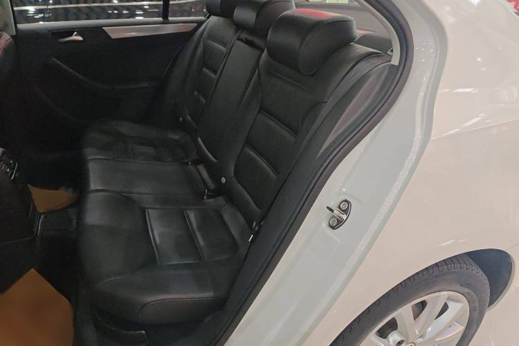 Used Volkswagen Sagitar 2012 1.4TSI Automatic Luxury Edition