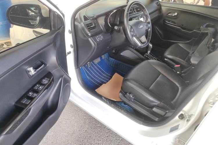 Used Kia K2 2012 Hatchback 1.6L AT Premium Commemorative Edition
