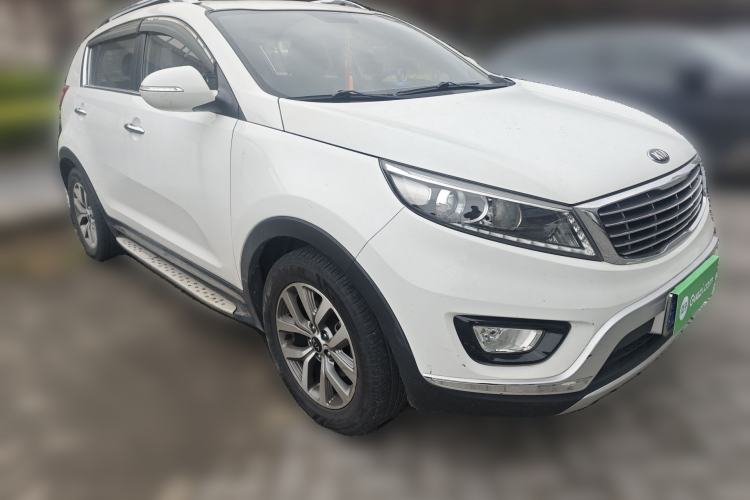 Used Kia Sportage R 2015 2.0L Automatic Two-Wheel Drive GLS Front Right 45 Deg