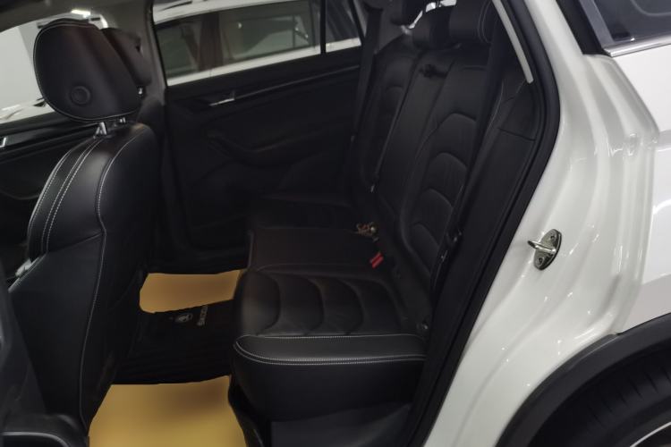 Used Skoda Kodiaq 2019 Facelifted TSI330 5-Seater Two-Wheel-Drive Luxury Enjoyment Edition China VI Standard Left Rear Seat