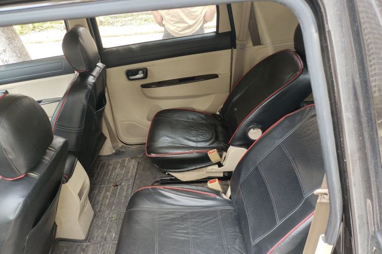 Used Dongfeng Fengon 370 2016 1.5L Manual Comfort Model 5 Seats