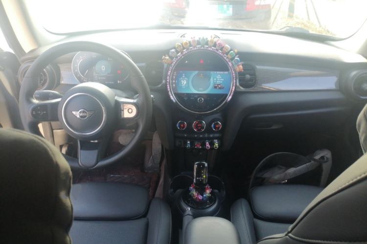 Used MINI 2022 Updated 1.5T COOPER Classic Edition