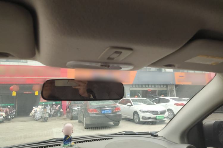 Used Nissan Sunny 2014 1.5XL Manual Deluxe Edition Headliner