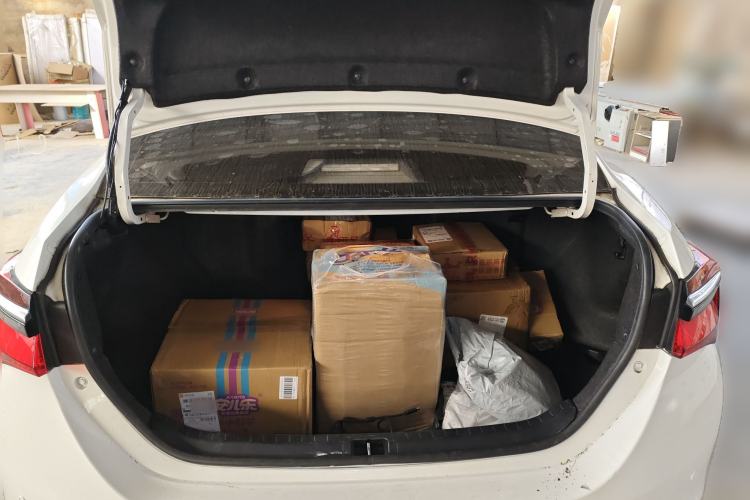 Used Toyota Corolla 2016 Dual-Engine 1.8L E-CVT Leading Edition