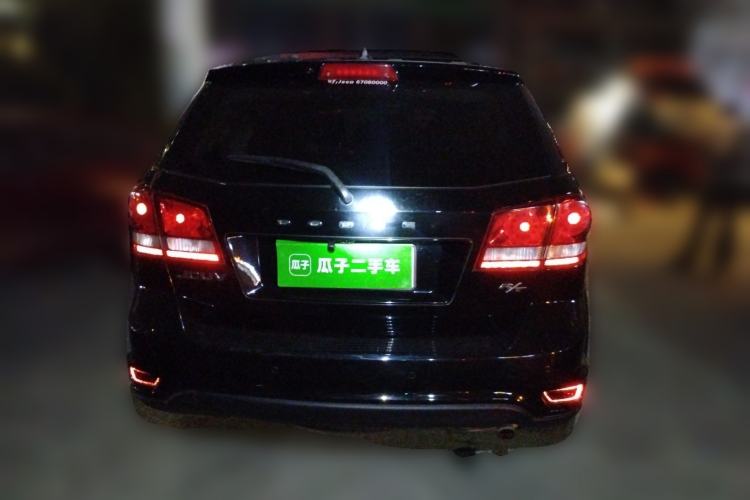 Used Dodge Journey 2013 2.4L Two-Wheel Drive Luxury Version