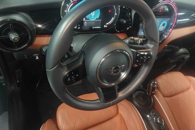 Used MINI 2022 Updated 1.5T COOPER Artist
