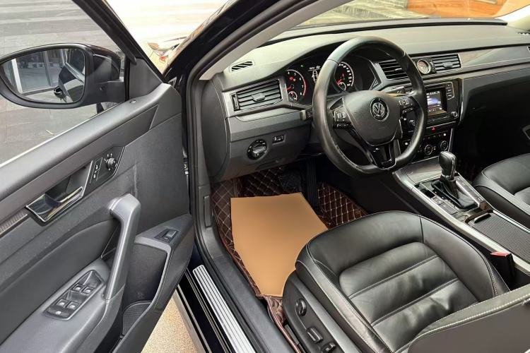 Used Volkswagen Passat 2016 330TSI DSG Luxury Edition