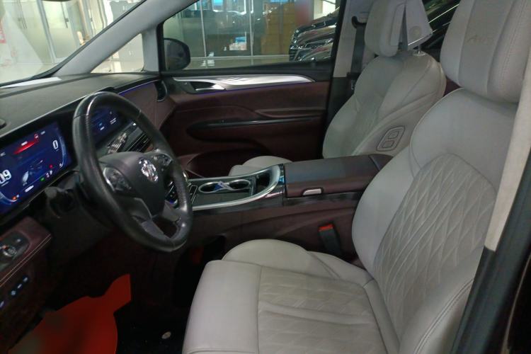 Used Buick GL8 2022 Avenir Aivia Six-Seat Deluxe Edition Left Front Seat