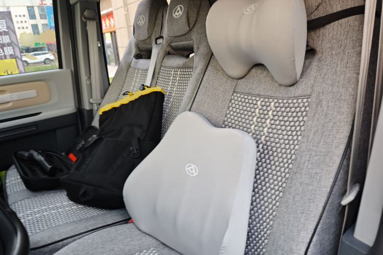 Used SAIC MAXUS Dana V1 2025 V1+ Long Wheelbase High-Roof Multi-Function Version (62 kWh)