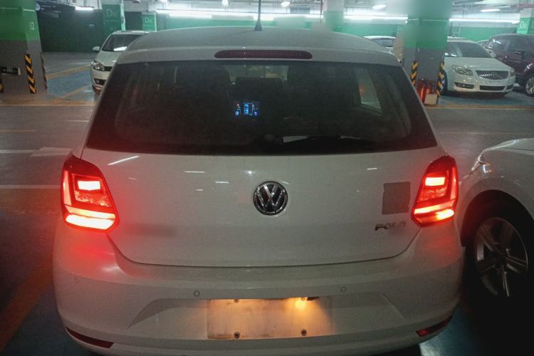 Used Volkswagen Polo 2016 1.6L Automatic Comfort Model
