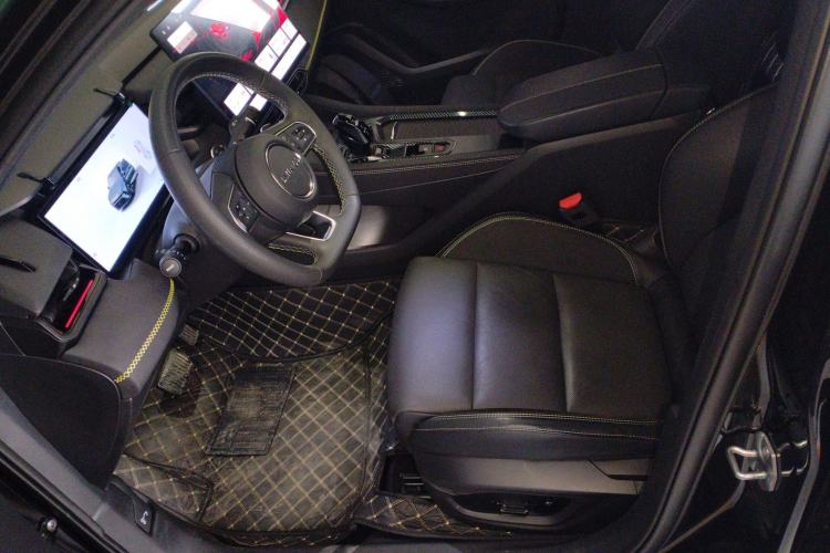 Used Lynk & Co 03 2025 1.5TD DCT Champion Edition Pro Left Front Seat