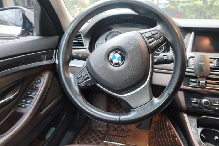 Used BMW 5 Series 2014 525Li Luxury Design Package