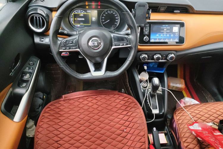 Used Nissan Kicks 2017 1.5L CVT Smart Drive Edition Steering Wheel