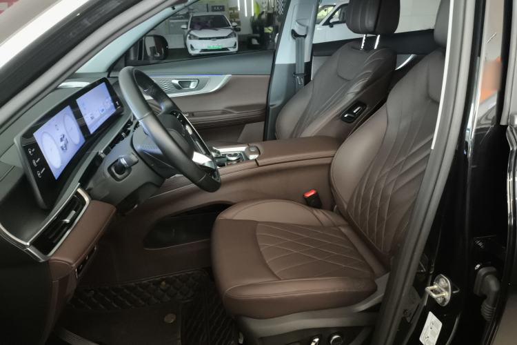 Used Chery Tiggo 8 PRO 2024 Champion Edition 390T Two-Wheel Drive Aoshi Version 5 Seats