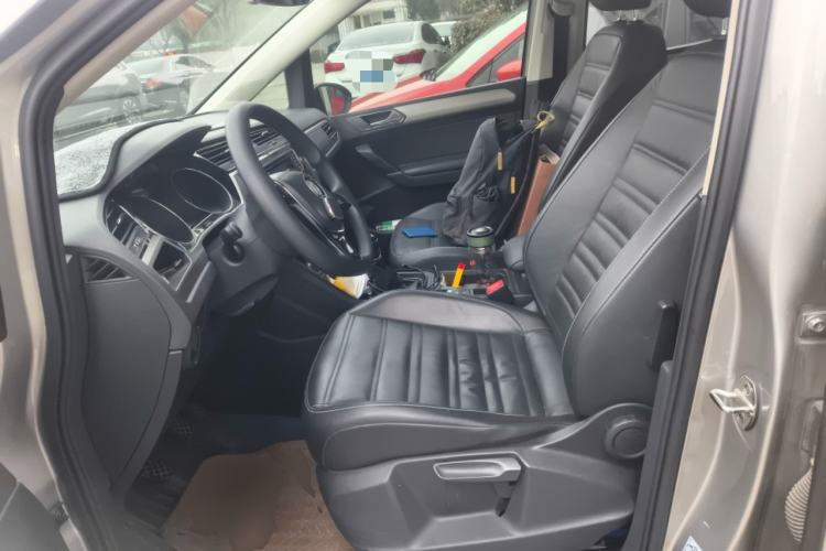 Used Volkswagen Touran 2016 Volkswagen Touran L 280TSI Manual Comfort Edition
