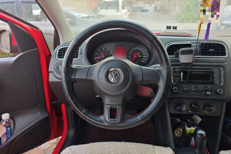 Used Volkswagen Polo 2013 1.6L Automatic Comfort Edition
