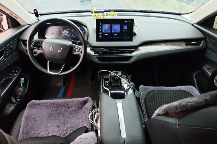 Used Hongqi E-QM5 2023 Base Travel Edition Center Console