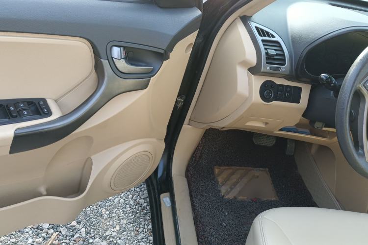 Used Chery Tiggo 2012 Elite Edition 1.6L CVT Comfort DVVT Model Driver Seat