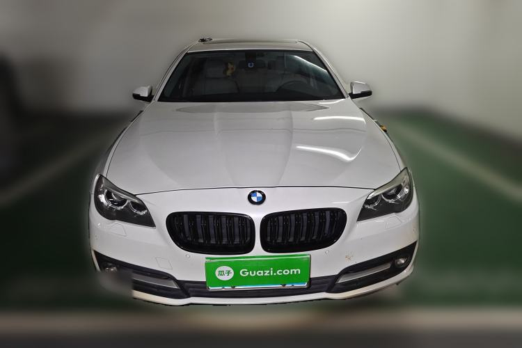 Used BMW 5 Series 2014 520Li Elegant Model
