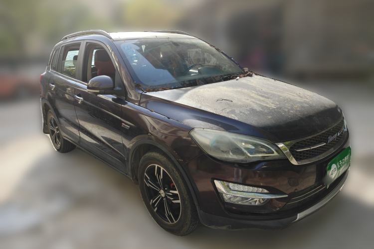 Used Zotye Domy X5 2017 Upgraded Model 1.5T CVT Governor Edition Front Right 45 Deg