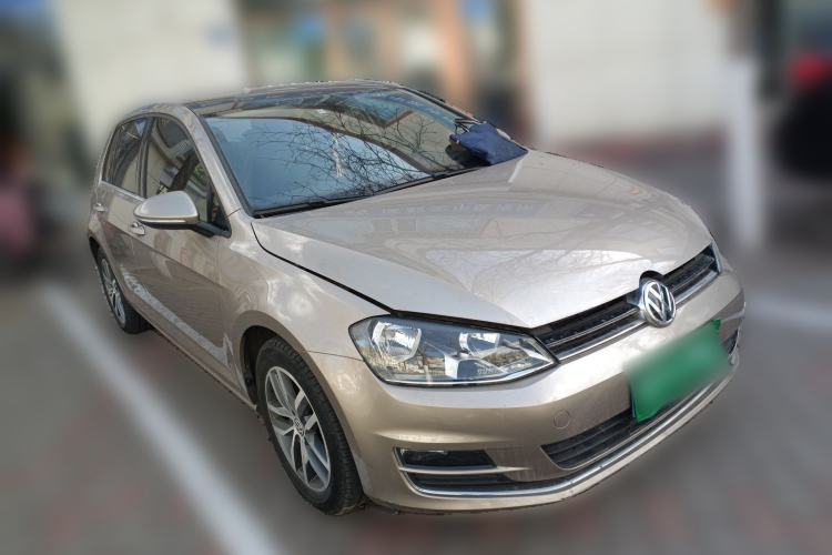 Used Volkswagen Golf 2015 1.4TSI Automatic Luxury Model
