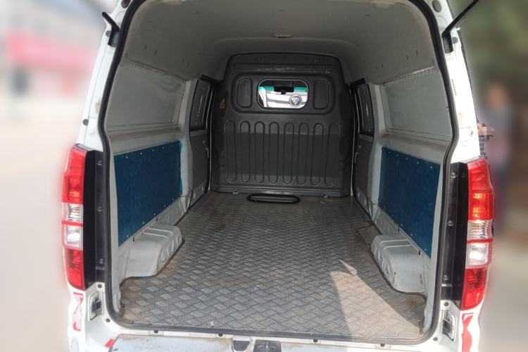 Used Sunlong DST 5 2021 All-Electric Van with 41.86 kWh Trunk