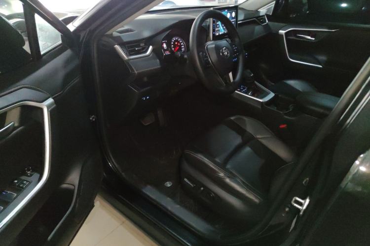 Used Toyota Wildlander 2021 2.0L CVT Two-Wheel Drive Luxury Edition
