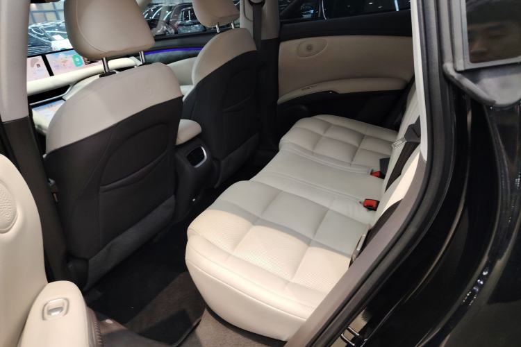 Used IM LS6 2023 Max Standard Edition Left Rear Seat