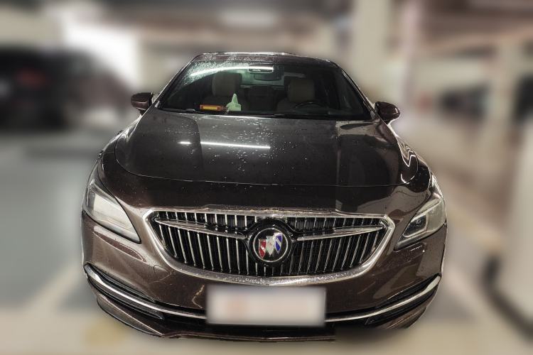 Used Buick LaCrosse 2018 28T Luxury Model Front