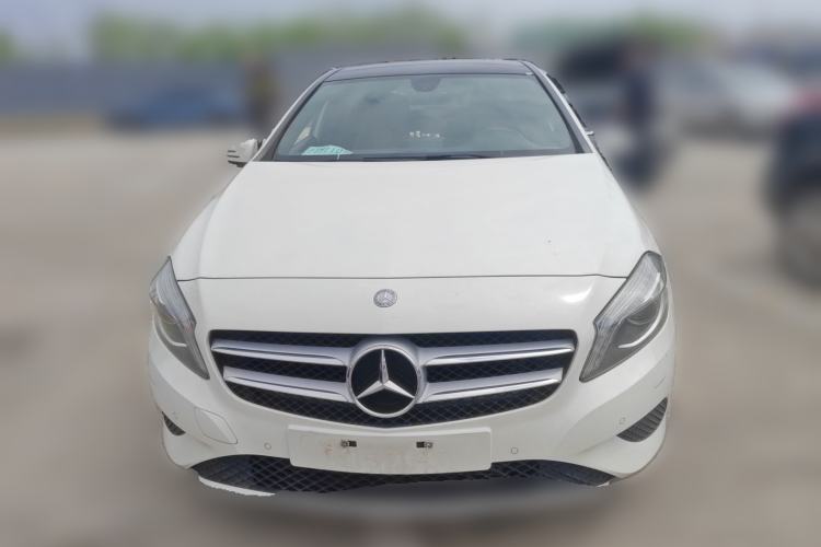 Used Mercedes-Benz A-Class 2015 A 200 Fashion Model
