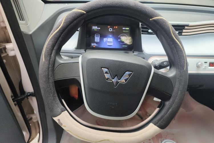 Used Wuling Hongguang MINIEV 2021 Macaron Premium Model – Lithium Iron Phosphate Steering Wheel