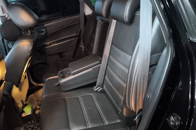 Used Renault Koleos 2012 2.5L 4x4 Comfort Edition with Navigation
