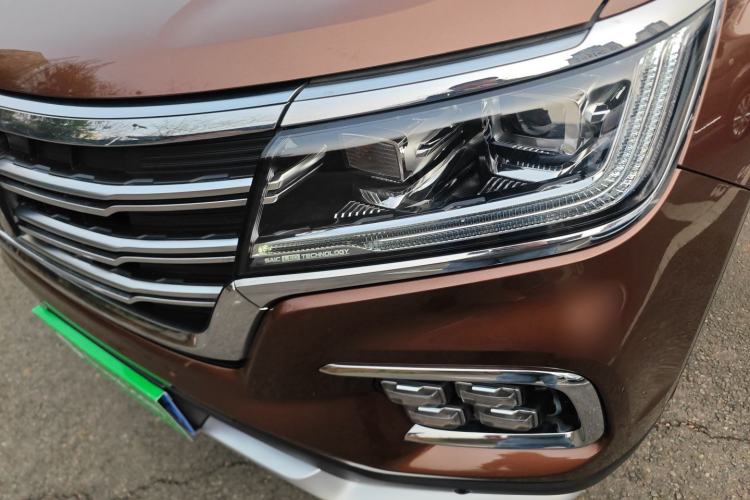 Used Roewe RX8 2018 30T Two-Wheel Drive Flagship Edition
