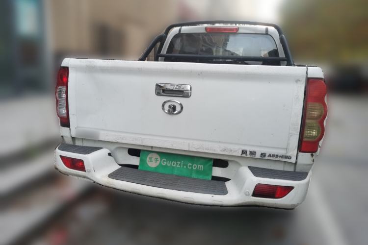 Used Great Wall Wingle 5 2013 2.0T European Version Two-Wheel Drive Elite Edition 6MT Big Double Cab GW4D20B