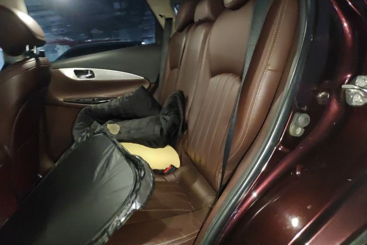 Used Infiniti QX50 2015 2.5L Enjoyment Edition
