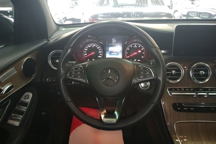 Used Mercedes-Benz GLC Coupe 2017 GLC 260 4MATIC Coupe SUV Steering Wheel