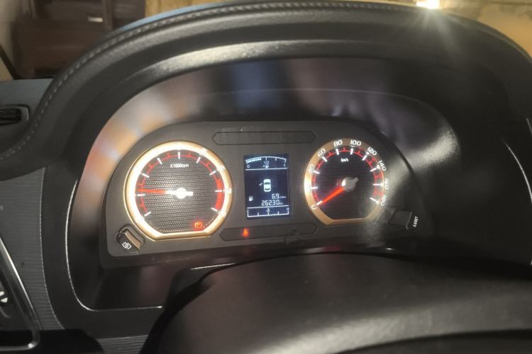 Used FORTHING Lingzhi 2023 M5L 1.6L Comfort 9-Seater