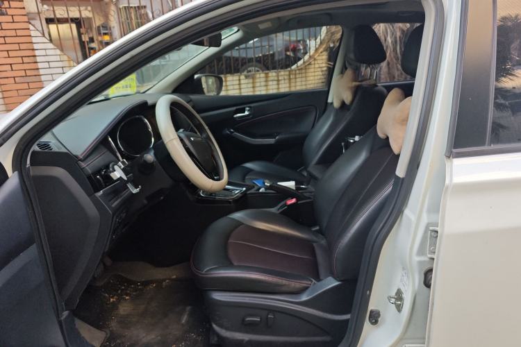 Used Venucia T70 2018 2.0L CVT Smart Enjoyment Version